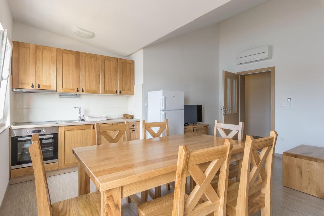 Apartments By The Sea Simuni, Pag - 18386 Kolan Eksteriør billede